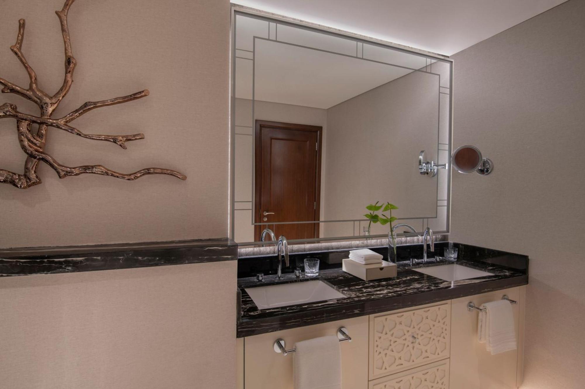 The St. Regis Marsa Arabia Island, The Pearl Qatar Ξενοδοχείο Ντόχα Εξωτερικό φωτογραφία
